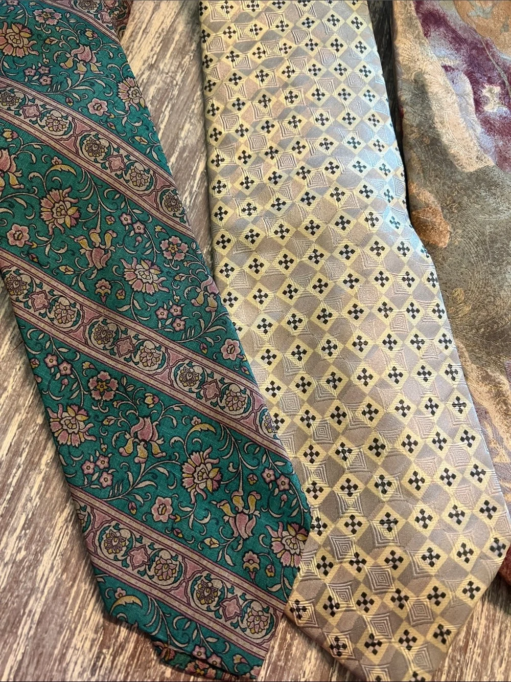Set of 4 Men's Green Floral Silk Tie - Classic Pattern